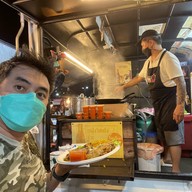 ก๋วยเตี๋ยวคั่วไก่ ไข่ออนเซ็น By โก๋ต้อม