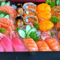 ทานนะซูชิหม่อนไหม หม่อนไหม