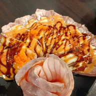 Otoku Sushi Buffet-Salmon Delivery ยอดพิมาน ริเวอร์ วอร์ก