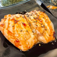 Otoku Sushi Buffet-Salmon Delivery ยอดพิมาน ริเวอร์ วอร์ก