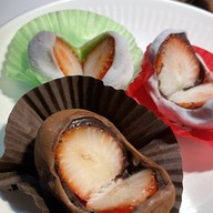 NEKO DAIFUKU ไดฟูกุสตอเบอรี่ (ปั้นสด) ช็อคโกแลตดูไบ ไดฟุกุ โมจิ NekoDaifuku สำโรง