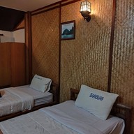 คุณใหม่บ้านสวนรีสอร์ท