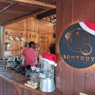 บรรยากาศ กาแฟดริปสมถุย SOMTHUY COFFEE BAR