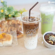 @24 Cafe' Serve Intensity in Every Glass