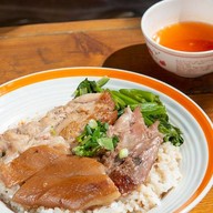 เมนูของร้าน ขาหมูบ้านเฮีย