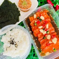 นานา ทะเลดอง&ยำแซ่บ