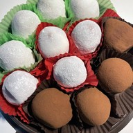 NEKO DAIFUKU ไดฟูกุสตอเบอรี่ (ปั้นสด) ช็อคโกแลตดูไบ ไดฟุกุ โมจิ NekoDaifuku สำโรง
