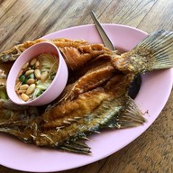 เมนูของร้าน บ้านไม้ริมน้ำ