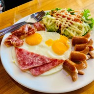 เมนูของร้าน Pookai Cafe & Restaurant เกาะล้าน