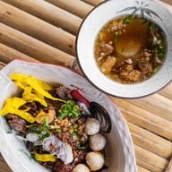 ก๋วยเตี๋ยวเรือโกสอง