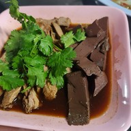 เมนูของร้าน ข้าวต้มนายหนุ่ม