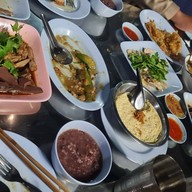 เมนูของร้าน ข้าวต้มนายหนุ่ม
