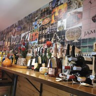 บรรยากาศ Taberna JAMON JAMON