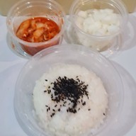 ส่งเสบียง ไก่ทอดเกาหลีและข้าวหน้าสไตล์ญี่ปุ่น ซอย สาทร 1