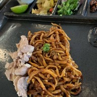 เมนูของร้าน KHAO-SŌ-i ริมน้ำปิง