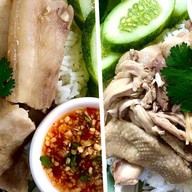 ข้าวแต๋นน้ำแตงโม (ถนนคนเดิน) ข้าวแต๋นน้ำแตงโม