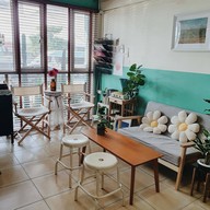 บรรยากาศ เบคอนอิสเดอะเบส (I KNOW CAFE')