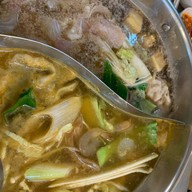 ชาบู 2 ใจ บางแสน