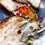 Luka SIRI HOUSE at Somkid