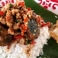 ร้านกรุงเก่ากระเพราถาด-เล้งแซ่บ (โรจนะประตู B)เปิดถึง 20.00 ค่ะ อยุธยา โรจนะประตู B