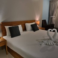 อ่าวนางมิติรีสอร์ท