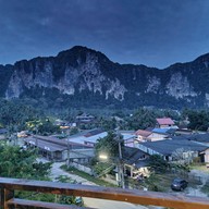 อ่าวนางมิติรีสอร์ท