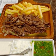 เมนูของร้าน Beirut Lebanese Restaurant เพลินจิตเซ็นเตอร์