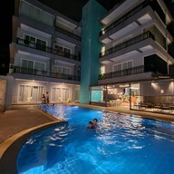 อ่าวนางมิติรีสอร์ท