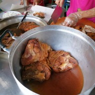 ข้าวขาหมูออมสิน