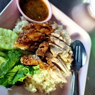 สมพลโภชนา