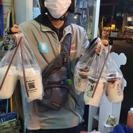 เมนูของร้าน Milky Bear นมสด,นมหมี,บิงซู,ปังปิ้ง ปรีดีพนมยงค์2