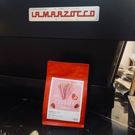 Lucky Café-- -
