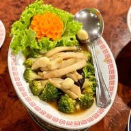 ภัตตาคารอาหารจีนไดนาสตี้ Topland  Hotel