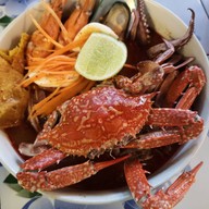 ก๋วยเตี๋ยวต้มยำไข่หวานประตูสวนดอกเชียงใหม่