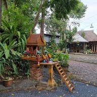 อัญชลีไทยฟู๊ดเรสเตอร์ลอง กระบี่