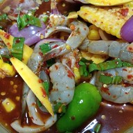 ร้านวนิดายำแซ่บ