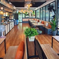 บรรยากาศ ร้านบินไกล By เอบี