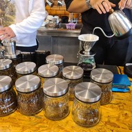 บรรยากาศ HERE Slow Bar Coffee สาขาบ่อผุด