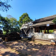 วัดพระธาตุภูเข้า (ปูเข้า)