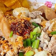 ไธพัตย์ ก๋วยเตี๋ยวต้มยำน้ำตื้น - โชคชัย4