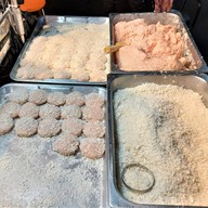 เมนูของร้าน คิดถึงทอดมันกุ้ง ประดิพัทธ์