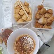 เมนูของร้าน เต้าหู้ทอดสวัสดี แม่โอเล่  เรวดี62 นนทบุรี เปิดปิดปกติแล้วค่ะ ซอยเรวดี 62