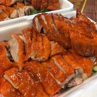 มังกรเอก เป็ดย่าง-เป็ดพะโล้ ตลาดสุวรรณเกลียวทอง สาขาท่าเรือ