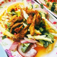 ส้มตำสาวจันทร์แซ่บนัว42