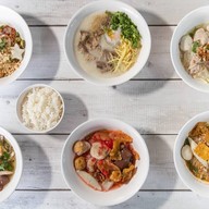 เจ๊จุ๊บต้มเลือดหมู