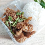 เมนูของร้าน พ่อค้าแซ่บแยกสวนผัก