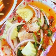 ส้มตำสาวจันทร์แซ่บนัว42