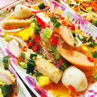 ส้มตำสาวจันทร์แซ่บนัว42