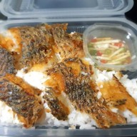 ข้าวปลาทอด by fish ซอยวัดเกาะ