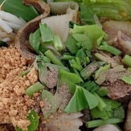 ก๋วยเตี๋ยวคุณตาสนม
